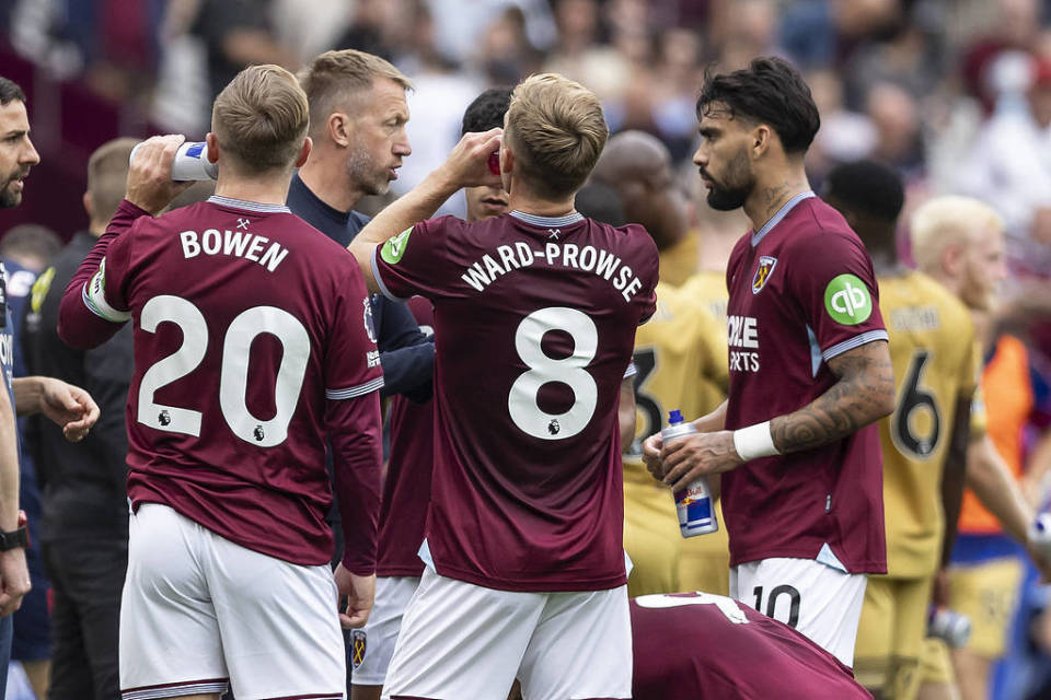 隐蔽骗术：揭秘“街头猜红绿灯／猜单双”中的视觉盲点与托儿的配合。（街头“猜红绿灯／单双”骗局：视觉盲区与托儿默契大起底）